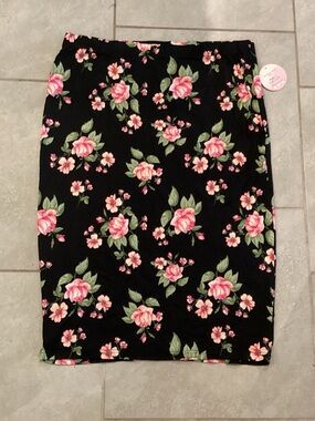 Floral Pencil Skirt - Black with Pink Roses